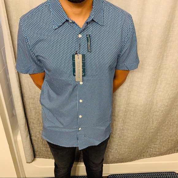 Perry Ellis Portfolio Men’s Slim Fit  Dress Shirt - Picture 2 of 7